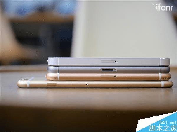 iPhone SEiPhone 5Cô