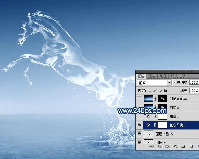 如何在ps中制作从水底腾出透明水马?