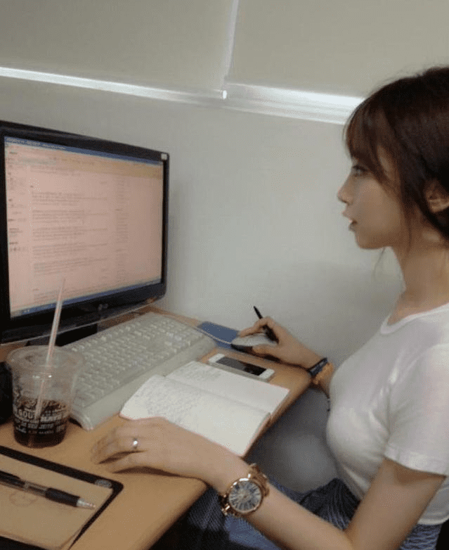 把女朋友当代码,程序员相亲这样介绍自己,网友:情商高又幽默