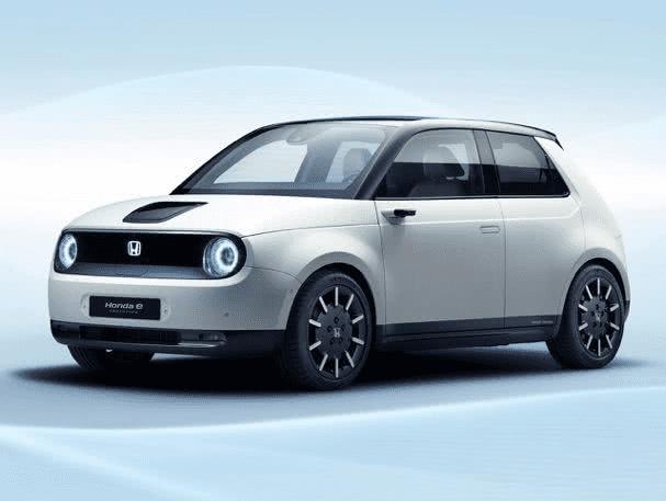 纯电动方面日产的态度是鼓励更多的客户使用电动汽车